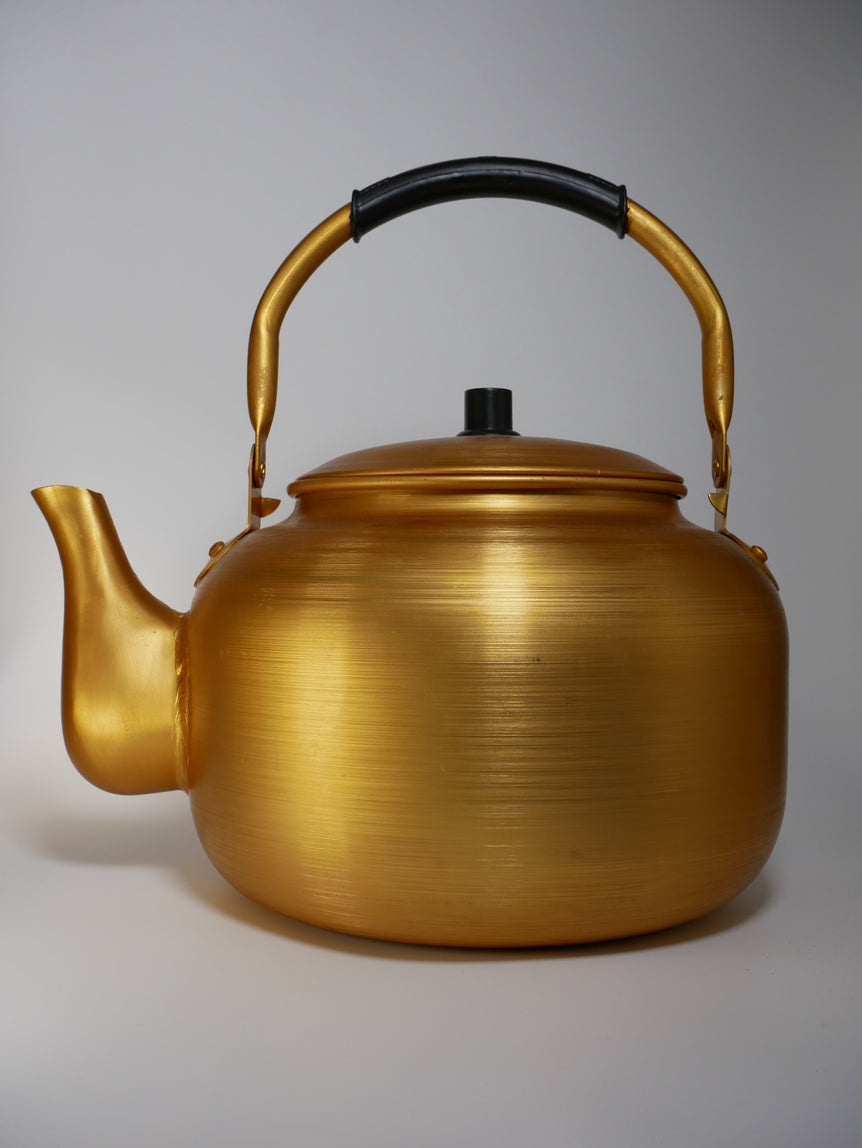 Big traditional kettle berad